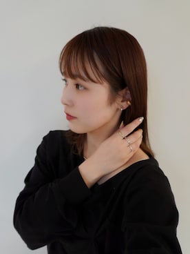 「TEN.（テン）のアイテム（アクセサリー）」を使った、Nishi Satsukiさん（レディース・156cm）の春コーディネート