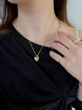 「TEN.（テン）のアイテム（アクセサリー）」を使った、Nishi Satsukiさん（レディース・156cm）の春コーディネート