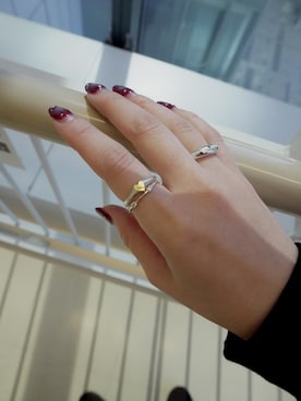 「TEN.（テン）のSILVER925 18KGP タイニーハートリング（リング、シルバー系）」を使った、Nishi Satsukiさん（レディース・156cm）の春コーディネート