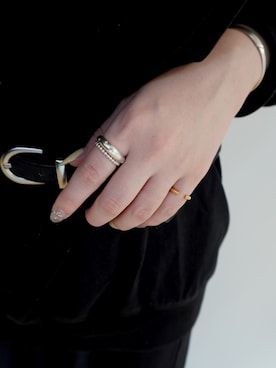 「TEN.（テン）のアイテム（アクセサリー）」を使った、Nishi Satsukiさん（レディース・156cm）の春コーディネート