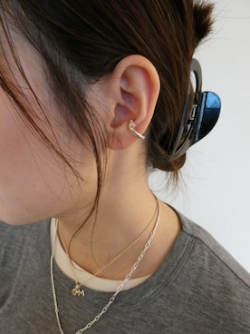 「アイテム（チャーム）」を使った、Nishi Satsukiさん（レディース・156cm）の秋コーディネート