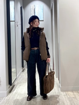 「アイテム（ダウンベスト）」を使った、みかんさん（レディース・162cm）の秋コーディネート