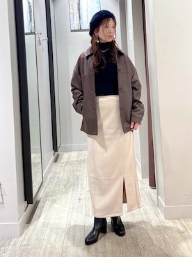 「abahouse mavie（アバハウスマヴィ）のフェイクスウェード/レザースリットタイトスカート（スカート）」を使った、みかんさん（レディース・162cm）の秋コーディネート