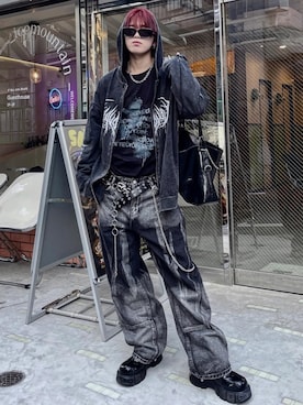 SIZU（織田信長)インスタさんのコーディネート