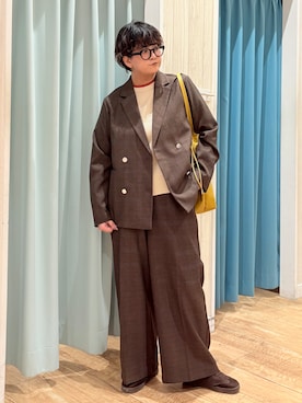 「SHOO・LA・RUE（シューラルー）の【セットアップ可/洗濯後しわになりにくい】ウールフィール ダブルジャケット（テーラードジャケット、ブラウン系）」を使った、砂糖さん（レディース・161cm）の秋コーディネート