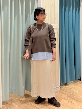 「SHOO・LA・RUE（シューラルー）の【S-LL】着るだけできまる シャツレイヤード風 スポンディッシュニット（ニット/セーター、ブラウン系）」を使った、砂糖さん（レディース・161cm）の秋コーディネート