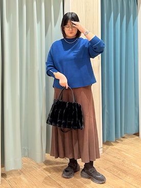 「SHOO・LA・RUE（シューラルー）のアイテム（スニーカー）」を使った、砂糖さん（レディース・161cm）の秋コーディネート