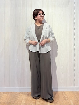 「SHOO・LA・RUE（シューラルー）の【さらり快適/洗濯機可/S-LL】UVカット機能付き ライトな着心地 ひんやりシャツパーカ（シャツ/ブラウス、ホワイト系）」を使った、砂糖さん（レディース・161cm）の夏コーディネート