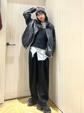 「LOWRYS FARM（ローリーズファーム）のカットイージーコクーンパンツ　292362（スウェットパンツ、ブラック系）」を使った、usuさん（レディース）の冬コーディネート