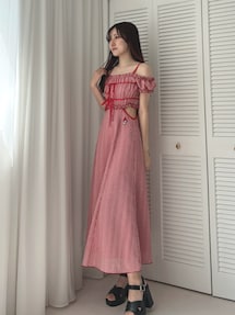 メロクロコラボ】マイメロディシャーリングカットアウトワンピース