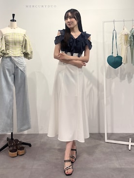 「MERCURYDUO（マーキュリーデュオ）の2WAYラッフルブラウスドッキングワンピース（连衣裙、ブルー系）」を使った、kyokaさん（レディース・167cm）の春コーディネート