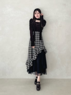 「MERCURYDUO（マーキュリーデュオ）の異素材使いラッフルティアードスカート（Skirt、ブラック系）」を使った、kyokaさん（レディース・167cm）の秋コーディネート