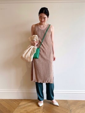 「リラックスパンツ」｜「アイテム（ワンピース/ドレス）」を使った、TSUZUさん（レディース・165cm）の夏コーディネート