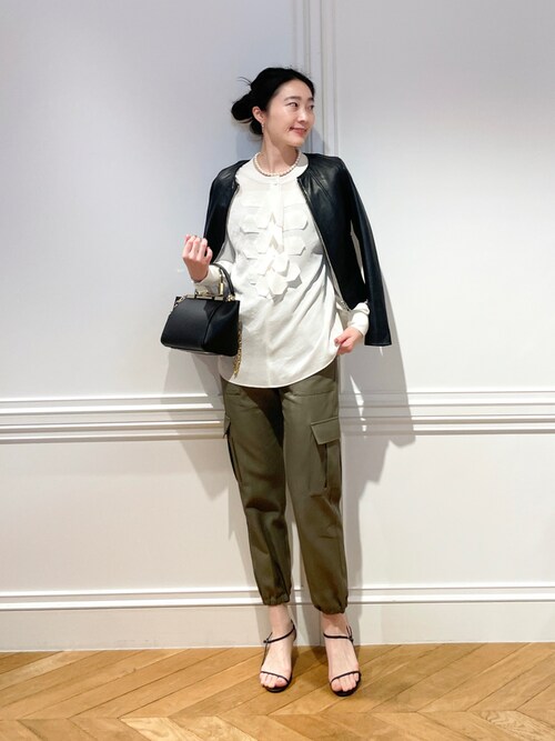 allureville レディースレザージャケット サイズM allureville レザージャケット ライダース レザークルーネック