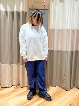 「オフホワイト」｜「アイテム（パンツ）」を使った、さっち🐾さん（レディース・152cm）の冬コーディネート