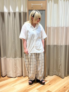 「オフホワイト」｜「アイテム（パンツ）」を使った、さっち🐾さん（レディース・152cm）の夏コーディネート