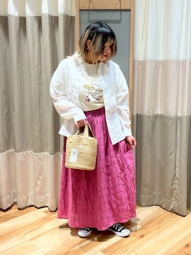「オフホワイト」｜「アイテム（スカート）」を使った、さっち🐾さん（レディース・152cm）の春コーディネート