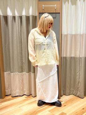 「シアートップス」｜「アイテム（Tシャツ/カットソー、ブラウン系）」を使った、さっち🐾さん（レディース・152cm）の春コーディネート