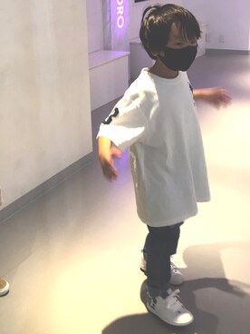 デニムパンツを使った ダンス の人気ファッションコーディネート 髪型 ミディアムヘアー Wear