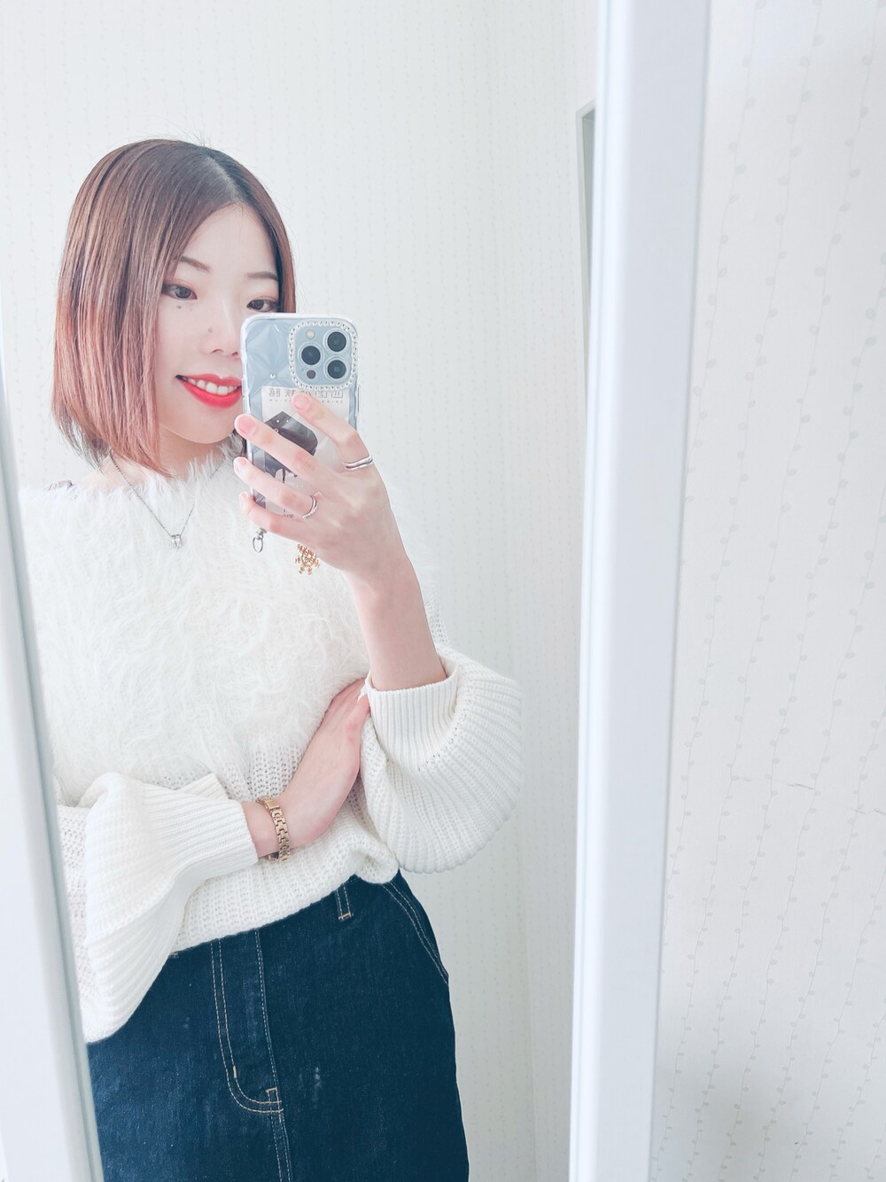 「あけましておめでとうございます！」｜「PetitFleurのアイテム（ニット/セーター、ホワイト系）」を使った、石川ひかるさん（骨格ウェーブ・レディース・160cm）の冬コーディネートの1枚目の写真