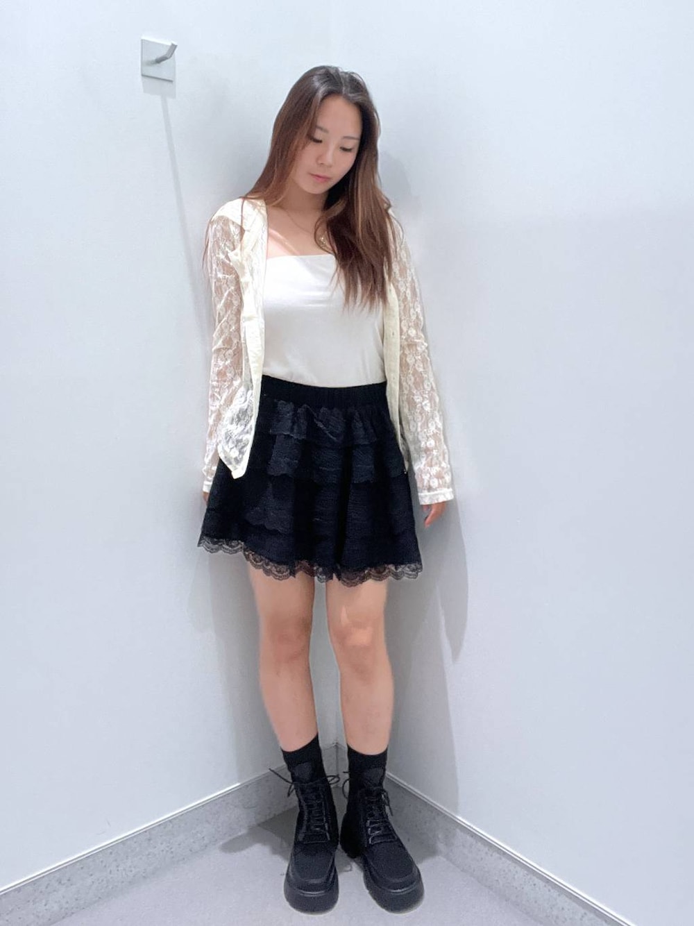 「夏コーデ、レースコーデ_studio CLIP」｜「FOREVER 21の【2025SS】厚底ソックスブーツ（ブーツ、ブラック系）」を使った、amiriiiさん（レディース・161cm）の夏コーディネートの1枚目の写真