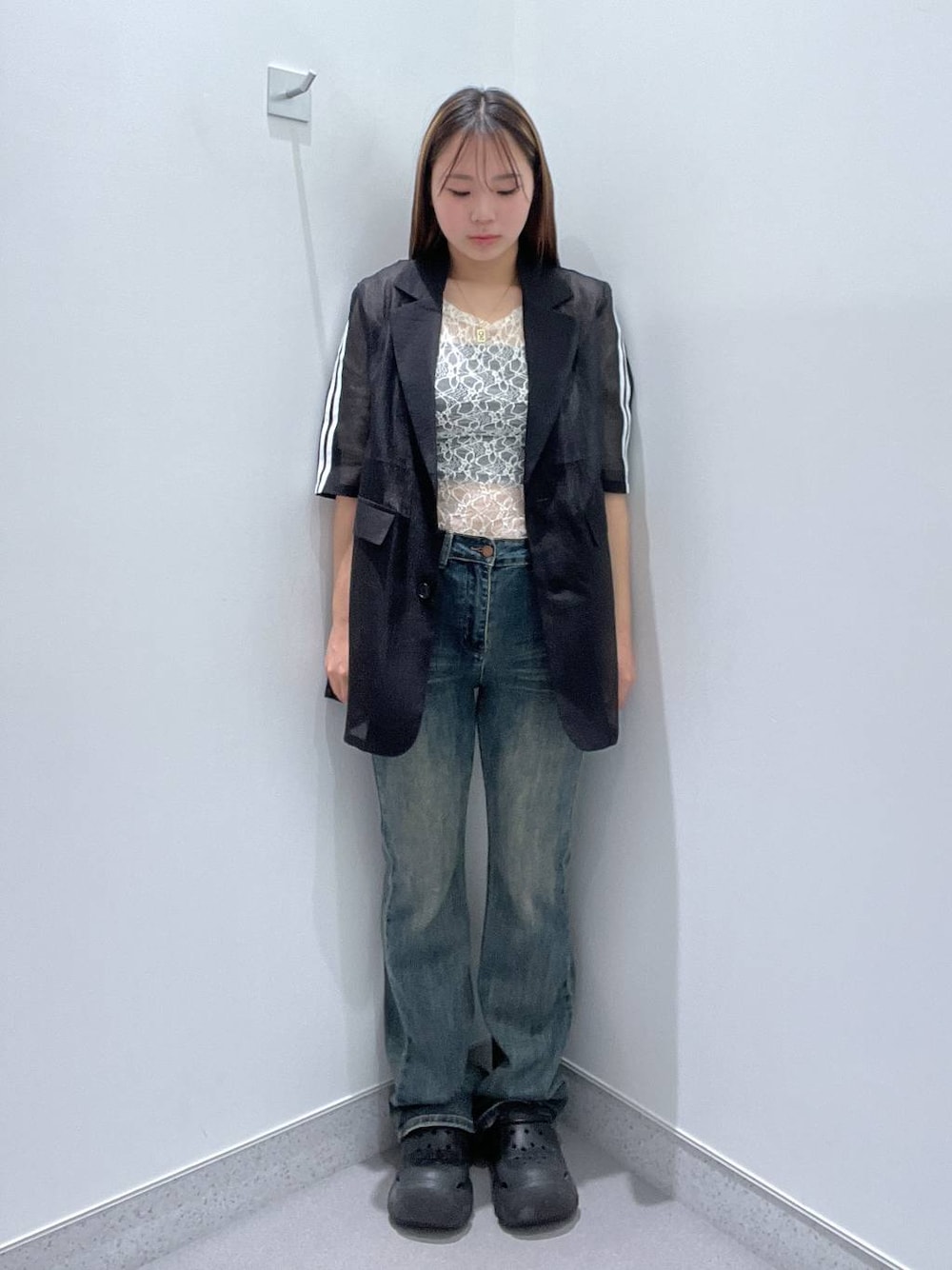 「夏コーデ、シアートップス」｜「FOREVER 21の【2024SS】シアーラインジャケット（テーラードジャケット、その他）」を使った、amiriiiさん（レディース・161cm）の春コーディネートの1枚目の写真