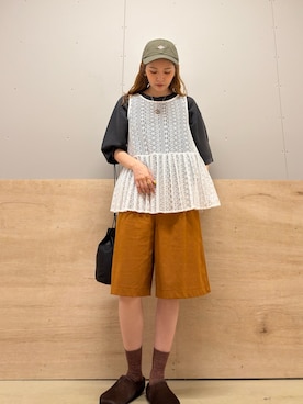 「URBAN RESEARCH DOORS（アーバンリサーチドアーズ）の『別注』REMME×DOORS　CLOG SHOES（その他シューズ、ブラウン系）」を使った、カトソンさん（レディース・158cm）の秋コーディネート