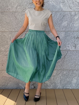 「heureuxのアイテム（パンプス、ブラック系）」を使った、ミントさん（レディース・160cm）の春コーディネート