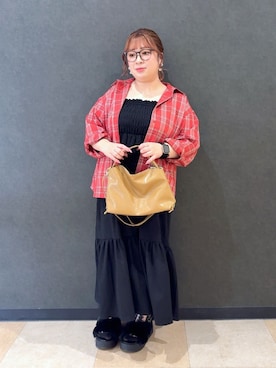 「Cutie Blonde（キューティーブロンド）の【着丈選べる】チェックオーバーサイズシャツ（シャツ/ブラウス、レッド系）」を使った、mayaさん（レディース・155cm）の秋コーディネート