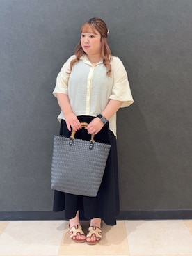 「Cutie Blonde（キューティーブロンド）のゆるっと感がこなれ見え ワッシャーシアー半袖シャツ（シャツ/ブラウス、イエロー系）」を使った、mayaさん（レディース・155cm）の夏コーディネート