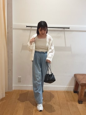 「URBAN RESEARCH DOORS（アーバンリサーチドアーズ）のクロシェニットカーディガン | 羽織/冷房対策/ショートカーディガン/透かし編み（カーディガン/ボレロ、ホワイト系）」を使った、はるまきさん（レディース・154cm）の春コーディネート