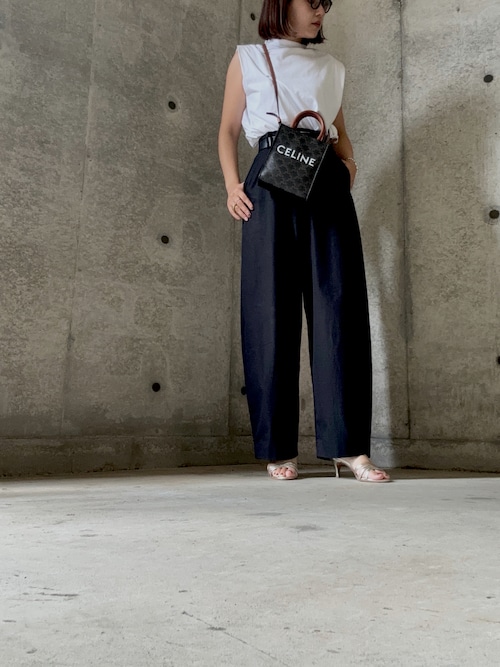 HYKE（ハイク）＞CORDURA ノースリーブ BIG FIT Tシャツ □□□を使っ