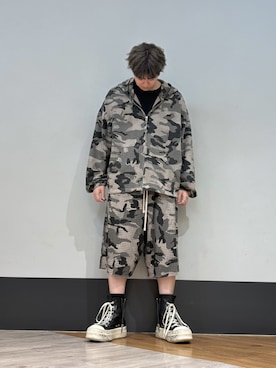 「DANKE SCHON（ダンケシェーン）のDankeSchon/ダンケシェーン/CAMO RHINESTONE ZIP HOODIE（パーカー、その他）」を使った、amonさん（メンズ・170cm）の春コーディネート