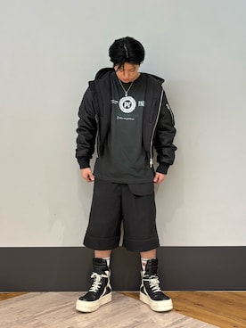 「アイテム（MA-1）」を使った、amonさん（メンズ・170cm）の秋コーディネート