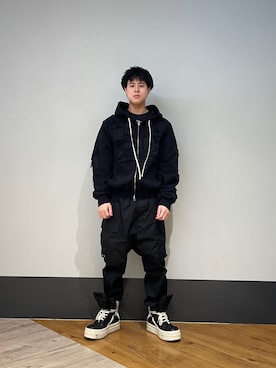 「DANKE SCHON（ダンケシェーン）のアイテム（パーカー）」を使った、amonさん（メンズ・170cm）の冬コーディネート