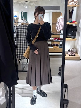 「アイテム（Tシャツ/カットソー、ブラック系）」を使った、なっぴさん（レディース・158cm）の秋コーディネート