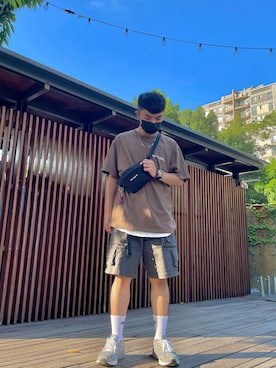「Carhartt（カーハート）のアイテム（ボディバッグ/ウエストポーチ、ブラック系）」を使った、Mizu_88さん（メンズ）の秋コーディネート