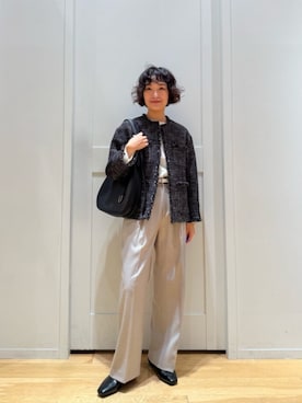 「アイテム（ノーカラージャケット）」を使った、市川 瑠依子さん（レディース・163cm）の秋コーディネート