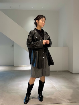 「UNITED ARROWS（ユナイテッドアローズ）のバックジップ ジョッキーブーツ（ブーツ）」を使った、市川 瑠依子さん（レディース・163cm）の秋コーディネート