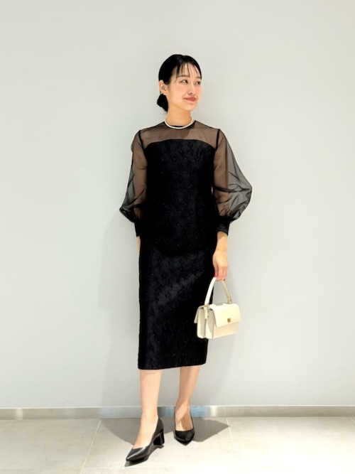 ユナイテッドアローズ 新宿店市川 瑠依子さんのショルダーバッグを使っ 