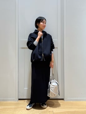 「アイテム（ブレスレット）」を使った、市川 瑠依子さん（レディース・163cm）の秋コーディネート