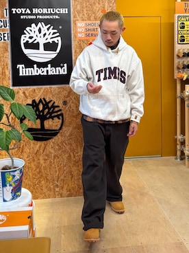 「Timberland（ティンバーランド）の【TOKYO DESIGN COLLECTIVE】ベイカー パンツ ユニセックス（その他パンツ）」を使った、tbl4373さん（メンズ・176cm）の秋コーディネート
