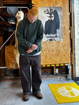 「Timberland（ティンバーランド）の【TOKYO DESIGN COLLECTIVE】ベイカー パンツ ユニセックス（その他パンツ）」を使った、tbl4373さん（メンズ・176cm）の秋コーディネート