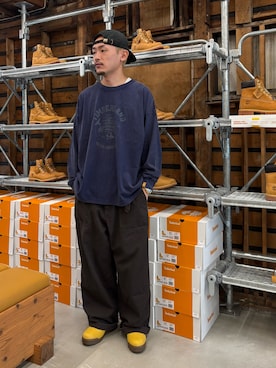 「Timberland（ティンバーランド）の【TOKYO DESIGN COLLECTIVE】ベイカー パンツ ユニセックス（その他パンツ）」を使った、tbl4373さん（メンズ・176cm）の秋コーディネート