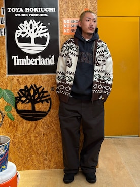 「Timberland（ティンバーランド）の【TOKYO DESIGN COLLECTIVE】ベイカー パンツ ユニセックス（その他パンツ）」を使った、tbl4373さん（メンズ・176cm）の秋コーディネート