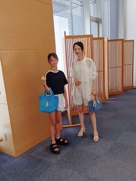 「LOUIS VUITTON（ルイヴィトン）のアイテム（バッグ）」を使った、よんみさん（レディース・162cm）の夏コーディネート