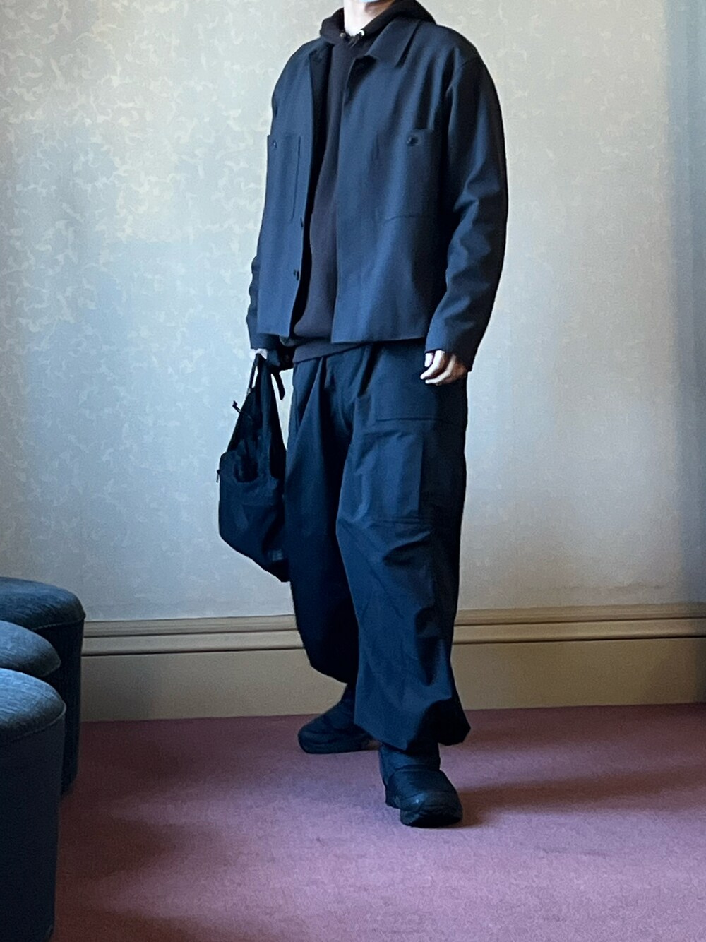 「カバーオール、カーゴパンツ」｜「Steven Alanのアイテム（カバーオール、グレー系）」を使った、cha_hannosukeさん（メンズ・182cm）の冬コーディネートの1枚目の写真