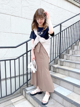 erikaoliveさんの「カラフルストライプゆるシャツ」を使ったコーディネート