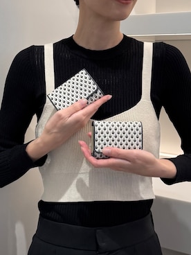 「HIROKO HAYASHI（ヒロコハヤシ）のSTILLA（スティラ）三つ折り財布（財布、イエロー系）」を使った、Kさん（レディース・170cm）の夏コーディネート