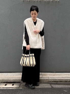 「アイテム（ハンドバッグ）」を使った、Kさん（レディース・170cm）の秋コーディネート